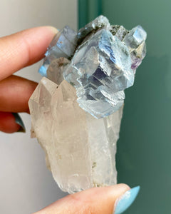 Bergkristall med Fluorit, Rå - 7cm