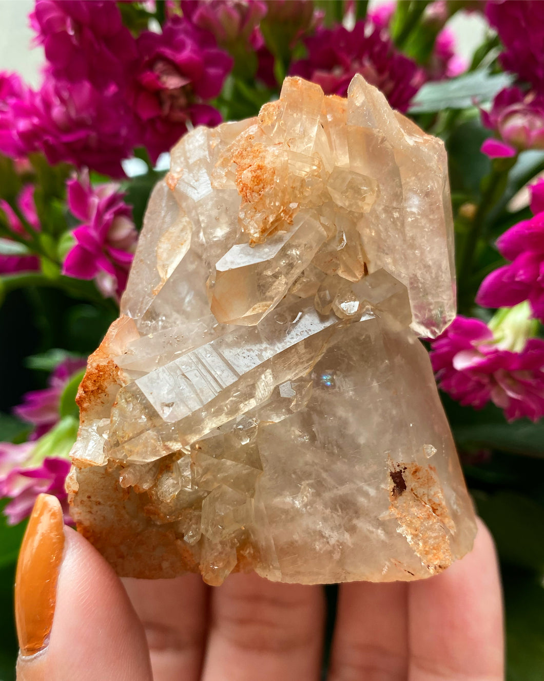 Bergkristall m. Järnoxid, Kluster - 5,5cm