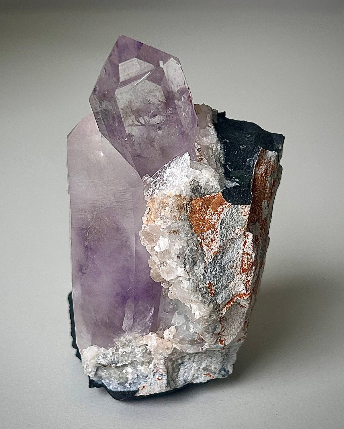 Ametist, Brandberg - 252g– Magiska Stenar